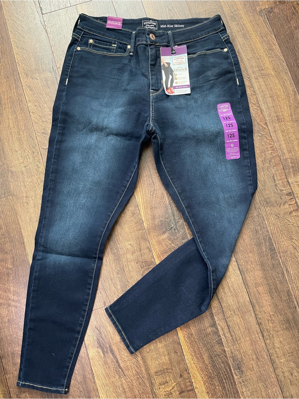 Signature by Levi Strauss Dark Blue/Black Mid-Rise Skinny Jeans